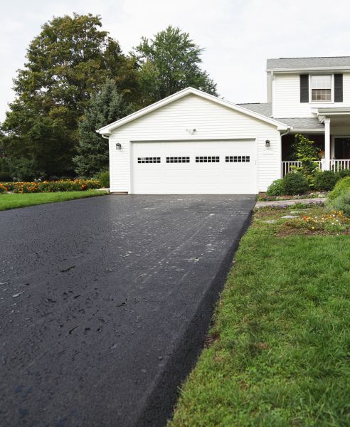 Blacktop Driveway Paving in North Richland Hills